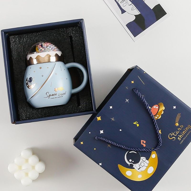 Kubek ceramiczny z pokrywką 450 ml