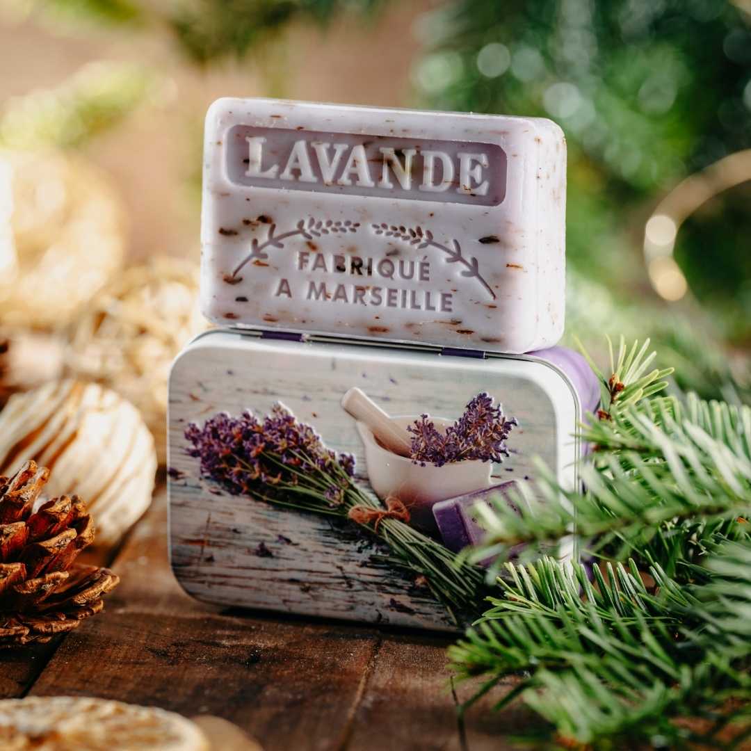 Ozdobne pudełko z mydłem marsylskim